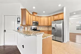 8319 Manor Club Cir, Tampa, FL 33647 - Photo 24