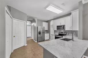 506 Greg St, Valrico, FL 33594 - Photo 2