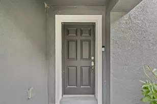 7335 Bridgeview Dr, Wesley Chapel, FL 33545 - Photo 6