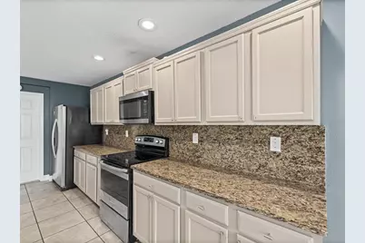 7335 Bridgeview Drive, Wesley Chapel, FL 33545 - Photo 16