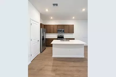 17621 Spanish Oak Loop, Land O Lakes, FL 34638 - Photo 2