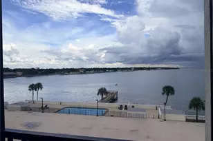 7100 Sunshine Skyway Ln S, Saint Petersburg, FL 33711 - Photo 28