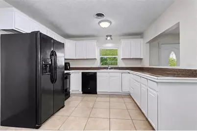 11399 80th Avenue, Seminole, FL 33772 - Photo 10