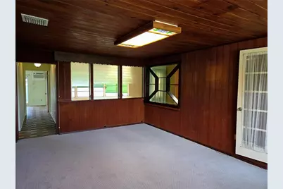 6044 Burlington Avenue N, Saint Petersburg, FL 33710 - Photo 14