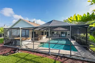 11810 Spanish Lake Dr, Tampa, FL 33635 - Photo 30