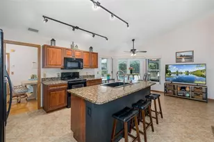 11810 Spanish Lake Dr, Tampa, FL 33635 - Photo 10