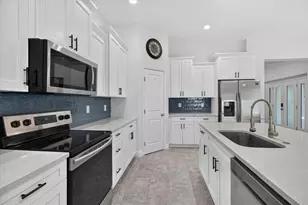 5114 Chilkoot St, Tampa, FL 33617 - Photo 22