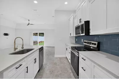 5114 Chilkoot Street, Tampa, FL 33617 - Photo 18