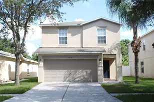7840 Carriage Pointe Dr, Gibsonton, FL 33534 - Photo 1