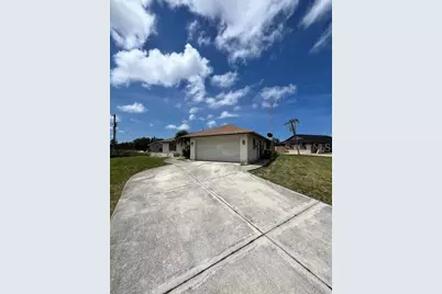9757 Gulfstream Boulevard, Englewood, FL 34224 - Photo 2