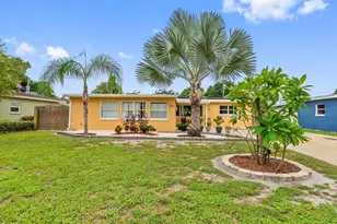 3334 70th Way N, Saint Petersburg, FL 33710 - Photo 1