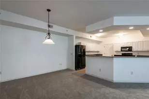 21019 Sunpoint Way, Lutz, FL 33558 - Photo 6