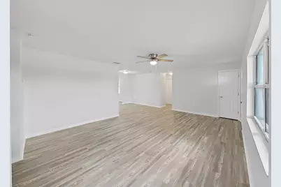 27055 Frampton Avenue, Brooksville, FL 34602 - Photo 10