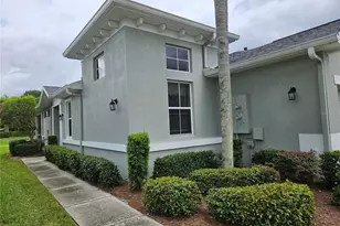 1215 Lyndhurst Greens Dr, Sun City Center, FL 33573 - Photo 2