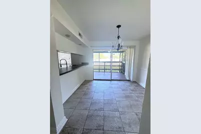 6301 23rd Street N, Saint Petersburg, FL 33702 - Photo 4