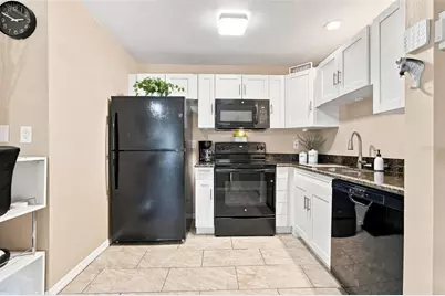 4115 Chatham Oak Court #215, Tampa, FL 33624 - Photo 10