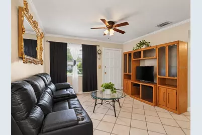 322 NE 9th Street, Mulberry, FL 33860 - Photo 2
