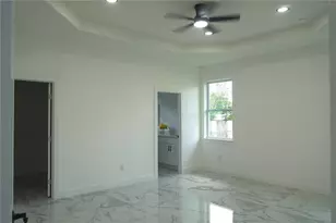 8924 N Orleans Ave, Tampa, FL 33604 - Photo 14