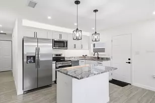 4511 20th Ave S, Saint Petersburg, FL 33711 - Photo 8