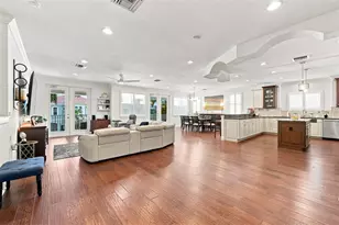 116 Forest Hills Dr, Redington Shores, FL 33708 - Photo 6