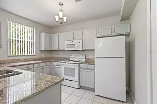 9722 Forestdale Ct, Riverview, FL 33578 - Photo 10