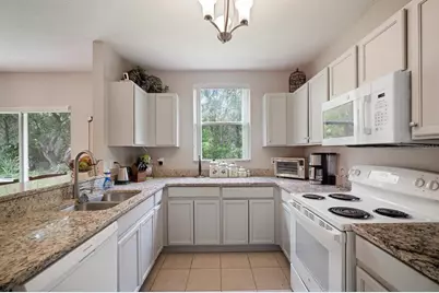 9722 Forestdale Court, Riverview, FL 33578 - Photo 12