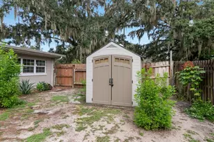 416 Broxburn Ave, Temple Terrace, FL 33617 - Photo 32