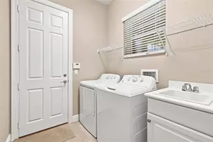 4902 Sandy Glen Way, Wimauma, FL 33598 - Photo 26