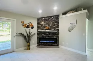 9709 SE Sunset Harbor Rd, Summerfield, FL 34491 - Photo 4