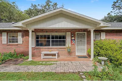3621 Oakwood Drive, Wesley Chapel, FL 33543 - Photo 4