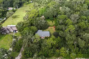3621 Oakwood Dr, Wesley Chapel, FL 33543 - Photo 40