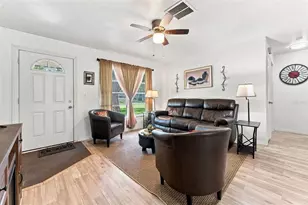 9004 Vicksburg Rd, Spring Hill, FL 34608 - Photo 6