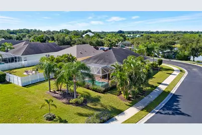 1475 Blue Horizon Circle, Bradenton, FL 34208 - Photo 40