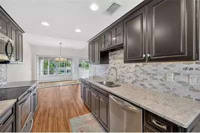 8352 Meadowbrook Drive #10, Seminole, FL 33777 - Photo 14