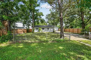 5025 72nd St N, Saint Petersburg, FL 33709 - Photo 16