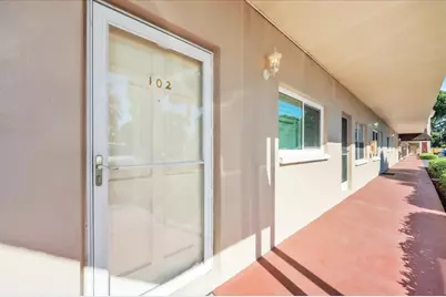 6645 1st Avenue N #102, Saint Petersburg, FL 33710 - Photo 6
