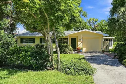 2911 35th Avenue S, Saint Petersburg, FL 33712 - Photo 1