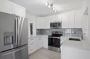 548 Baywood Dr S, Dunedin, FL 34698 - Photo 2