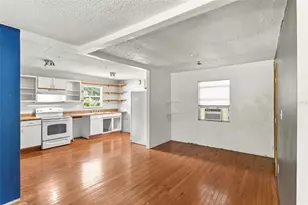 1808 S 86th St, Tampa, FL 33619 - Photo 10