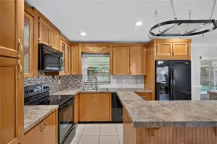 709 Hemlock Ln, Lakeland, FL 33810 - Photo 14