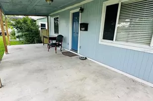 454 49th Ave N, Saint Petersburg, FL 33703 - Photo 4