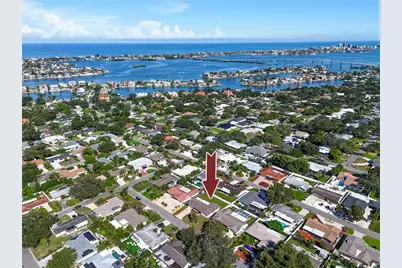 3747 Shady Bluffs Drive, Largo, FL 33770 - Photo 2