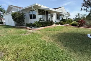 682 Allegheny Dr, Sun City Center, FL 33573 - Photo 4