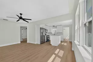 4235 3rd Ave S, Saint Petersburg, FL 33711 - Photo 16