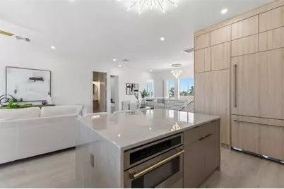 7870 Causeway Boulevard S, Saint Petersburg, FL 33707 - Photo 14