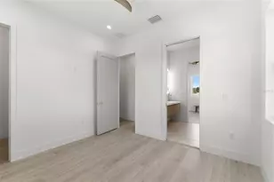 7870 Causeway Blvd S, Saint Petersburg, FL 33707 - Photo 50