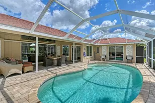 5220 Sunnydale Cir S, Sarasota, FL 34233 - Photo 2
