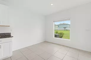 36420 Garden Wall Wy, Zephyrhills, FL 33541 - Photo 22