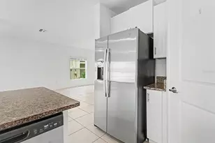 36420 Garden Wall Wy, Zephyrhills, FL 33541 - Photo 18