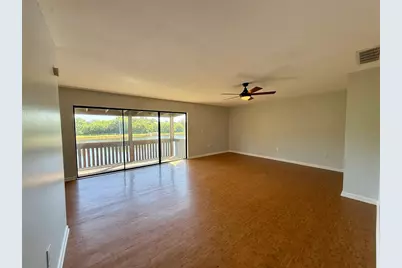 706 115th Avenue N #2406, Saint Petersburg, FL 33716 - Photo 6